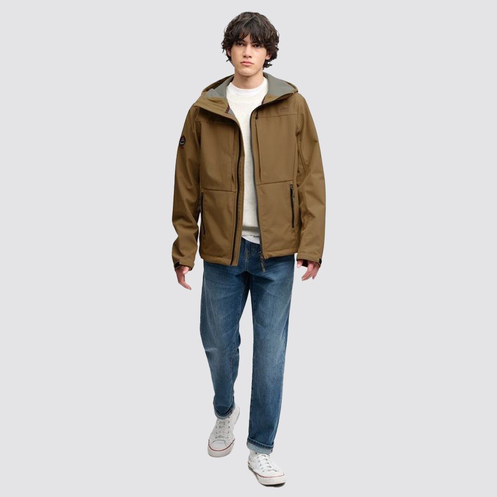 Giacca trekker softshell superdry uomo con cappuccio