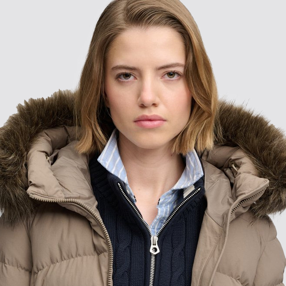 Piumino fuji superdry donna con cappuccio in eco pelliccia