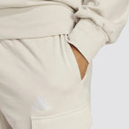 Short cargo essentials feel cozy