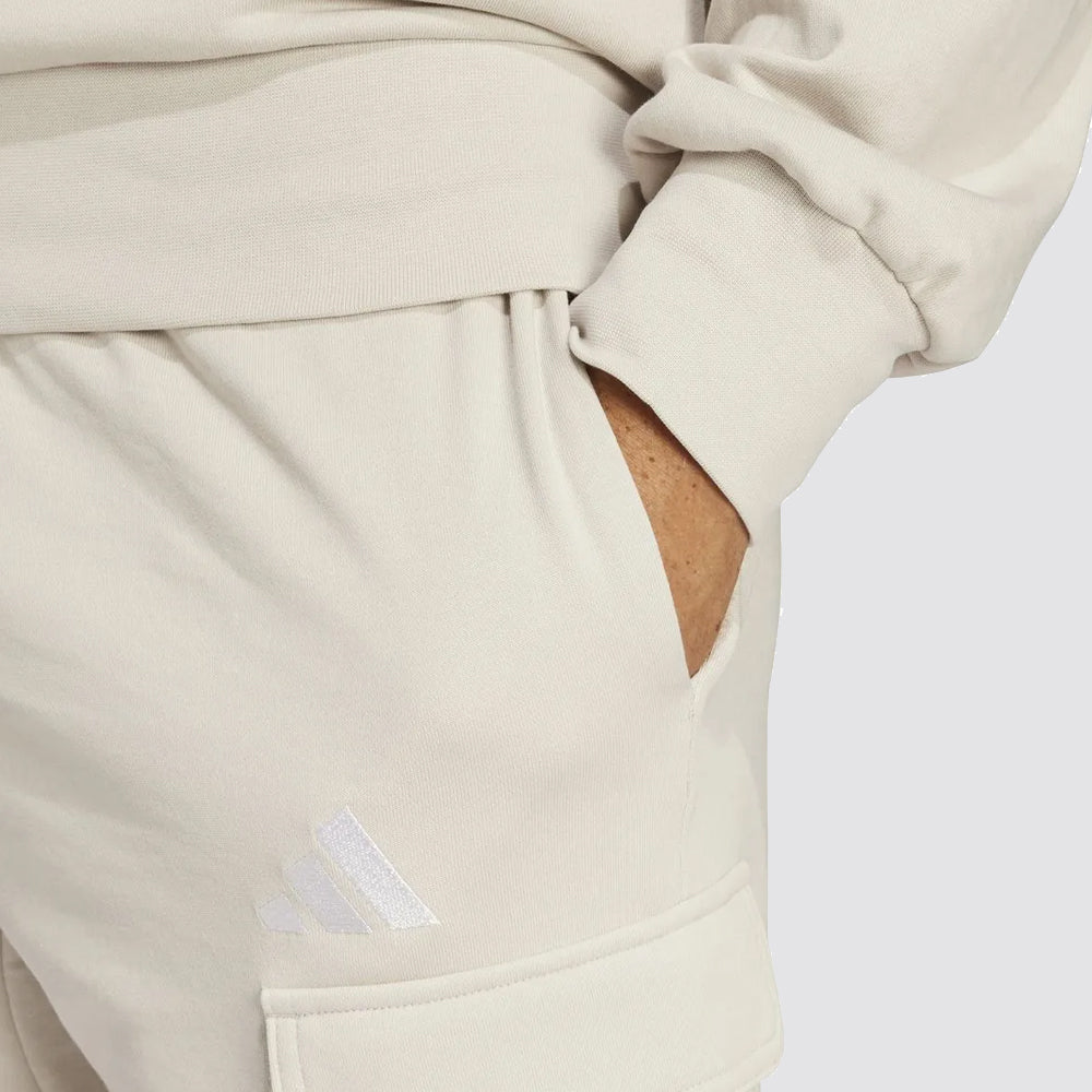 Short cargo essentials feel cozy